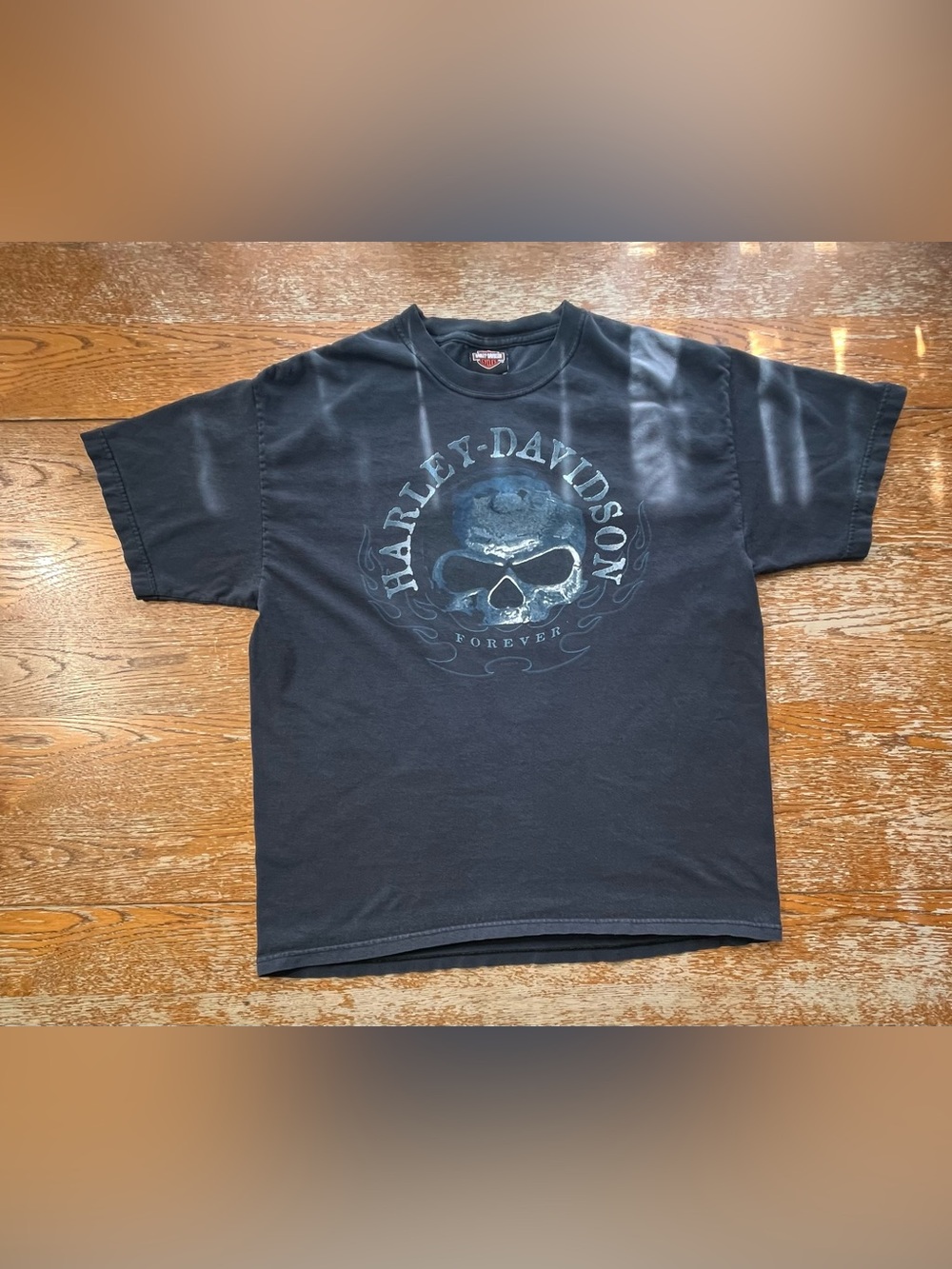 Vintage Y2K Harley-Davidson "Forever Skull" t-shirt 21x26 measurements faded tag